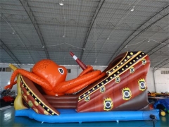 Parque inflável do navio pirata kraken