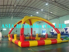 Tenda de piscina inflável com trampolins