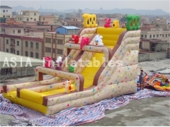 Slide zoológico inflável