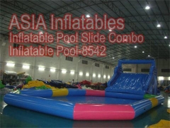 Pool inflável e combinação de deslizadores de água