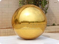 Balão de espelho de ouro