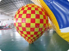 balão gigante inflável colorido