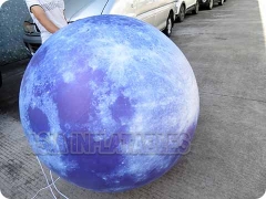 lua inflável