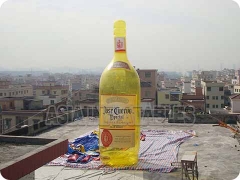 Modelo de garrafa amarela