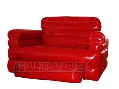 Sofá inflável de cor vermelha