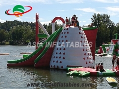 Percurso de obstáculos aquáticos flutuantes infláveis